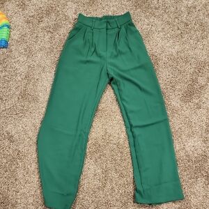 Elegant Women's Green High-Waist Trousers